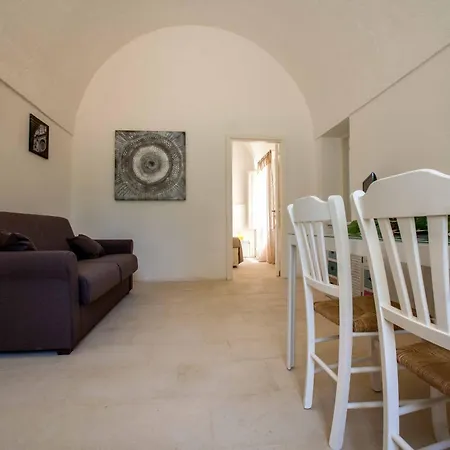 Lejlighedshotel Masseria Del Salento Santa Marina 3*